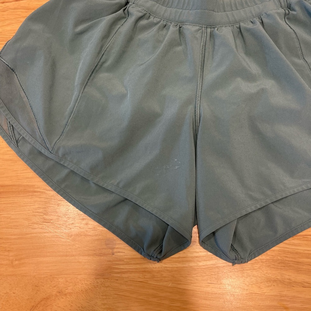 Lululemon Hotty Hot LR Shorts in Seafoam Green - Picture 5 of 5